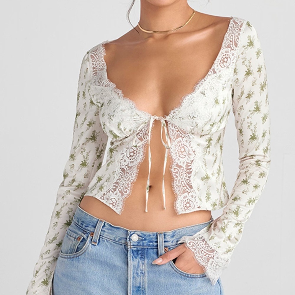 House of CB | Clarissa Garden Print Lace Trim Tie Front Top in Ivory & Green - Picture 3 of 9